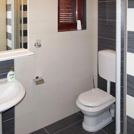 Tara-4 Apartman *